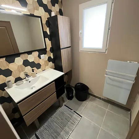 Villa Maison Climatisee Avec Piscine