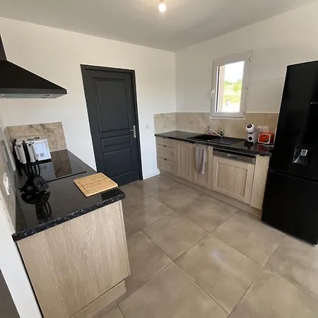 Maison Climatisee Avec Piscine Villa *